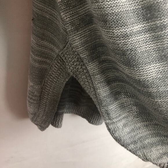 De Collection Cowl Neck Dolman Sleeve Gray Sweater - Picture 11 of 11